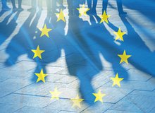 EU Schatten von Personen Sternenkranz.jpg