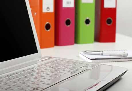 Laptop Ordner Stift.jpg