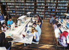 StudentInnen in Uni Bibliothek 460.jpg